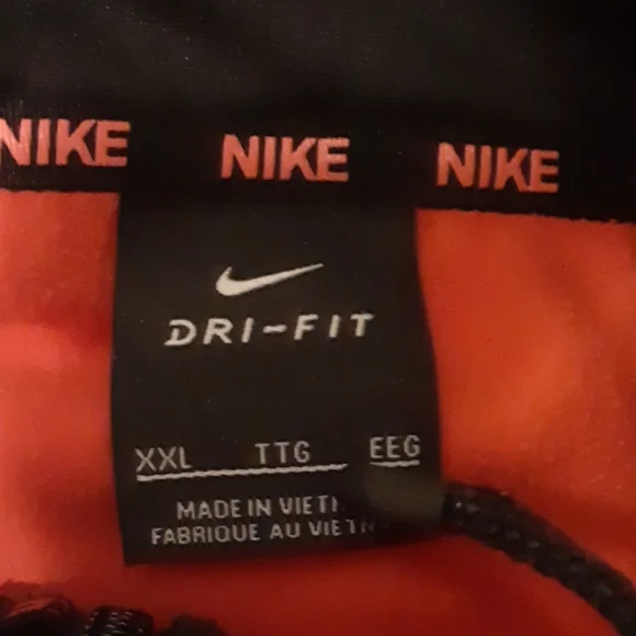 Nike zip up hooded sweater - Picture 2 of 2